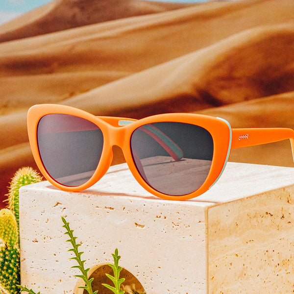 Ties Cherry Stem With Tongue (GG'S)